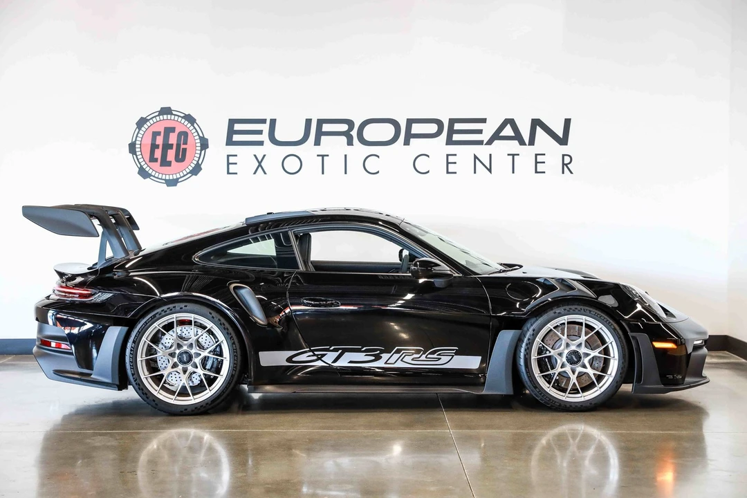 2025 Porsche 992 GT3 RS - Image 12 of 31