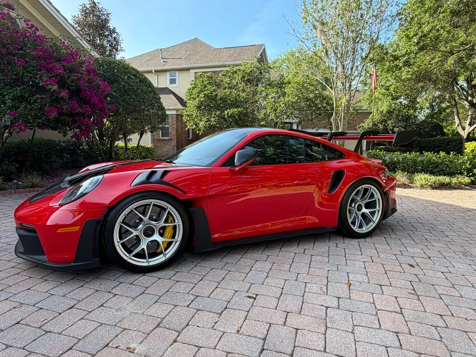 2025 Porsche 992 GT3 RS - Image 3 of 30