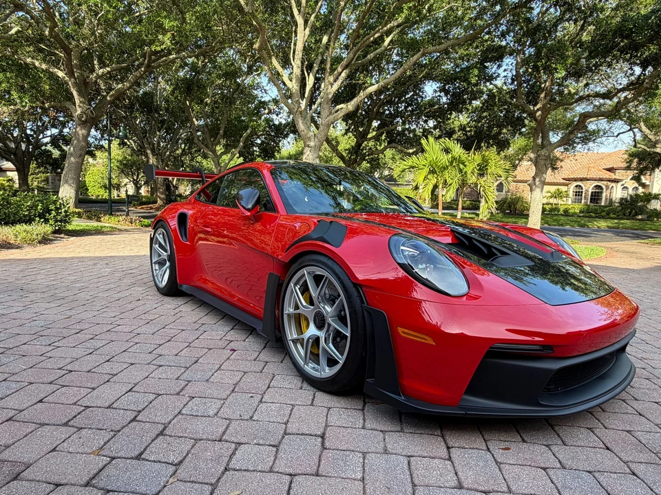 2025 Porsche 992 GT3 RS - Image 13 of 30