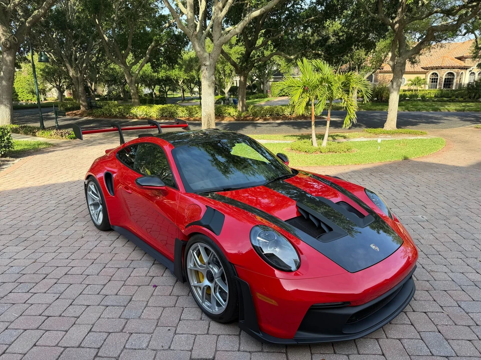 2025 Porsche 992 GT3 RS - Image 15 of 30