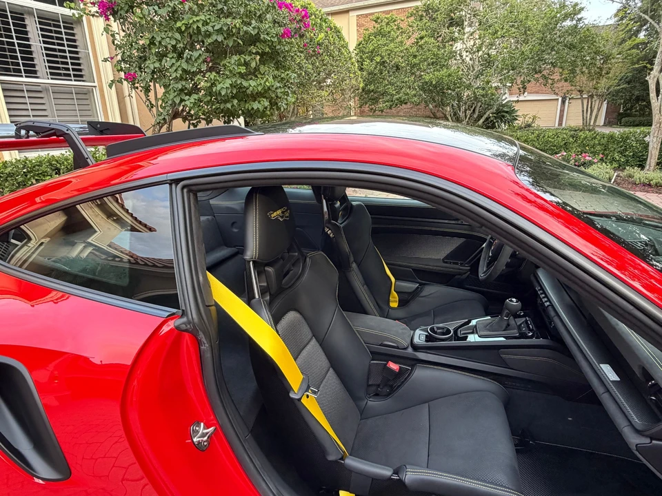 2025 Porsche 992 GT3 RS - Image 18 of 30