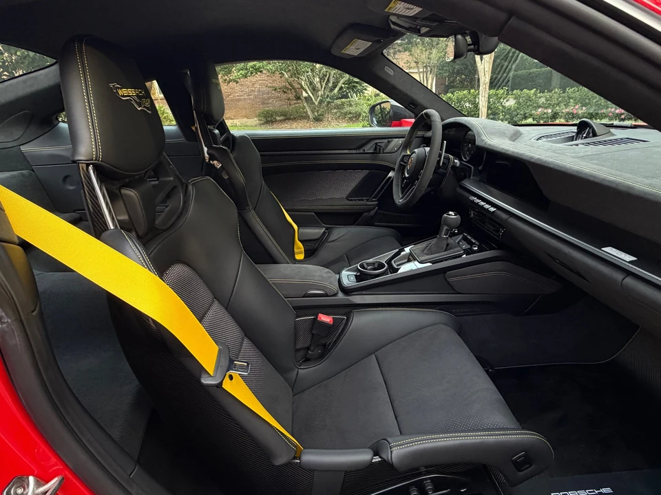 2025 Porsche 992 GT3 RS - Image 19 of 30