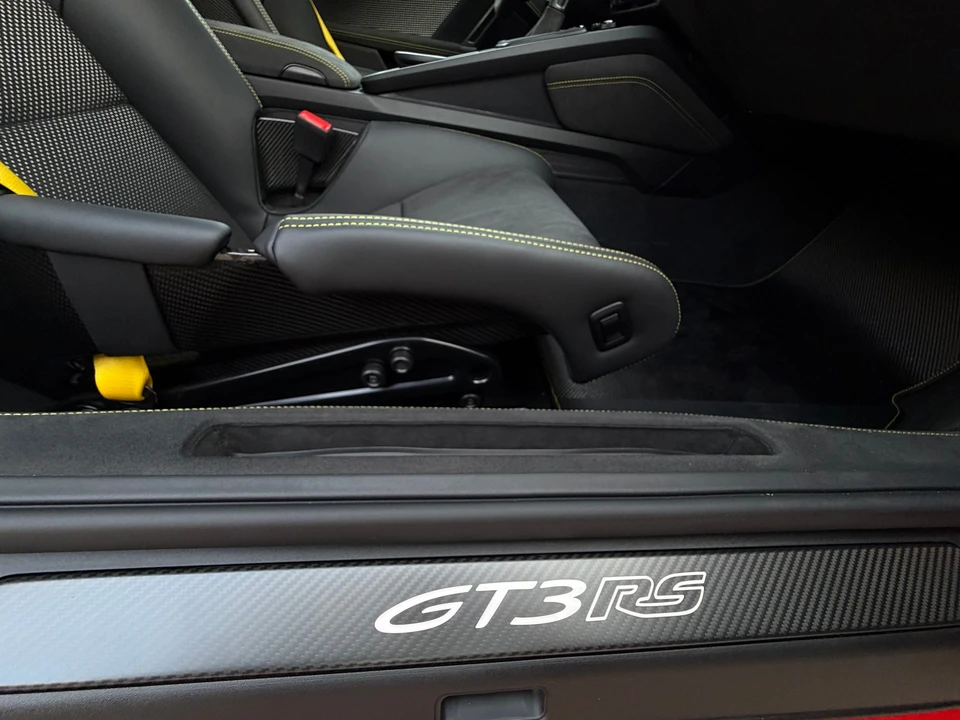 2025 Porsche 992 GT3 RS - Image 22 of 30
