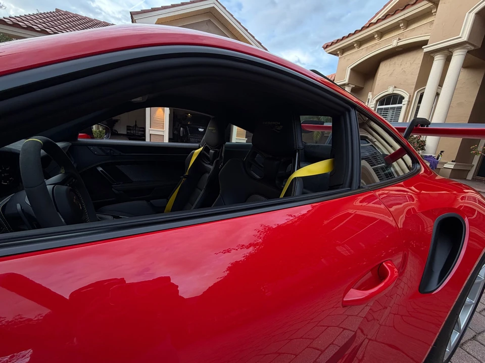 2025 Porsche 992 GT3 RS - Image 28 of 30