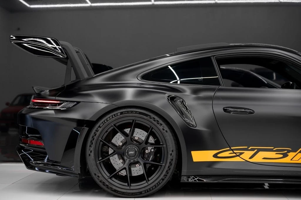 2025 Porsche 992 GT3 RS - Image 10 of 21