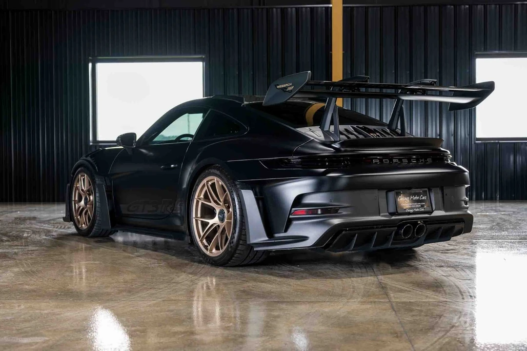 2025 Porsche 992 GT3 RS - Image 5 of 31