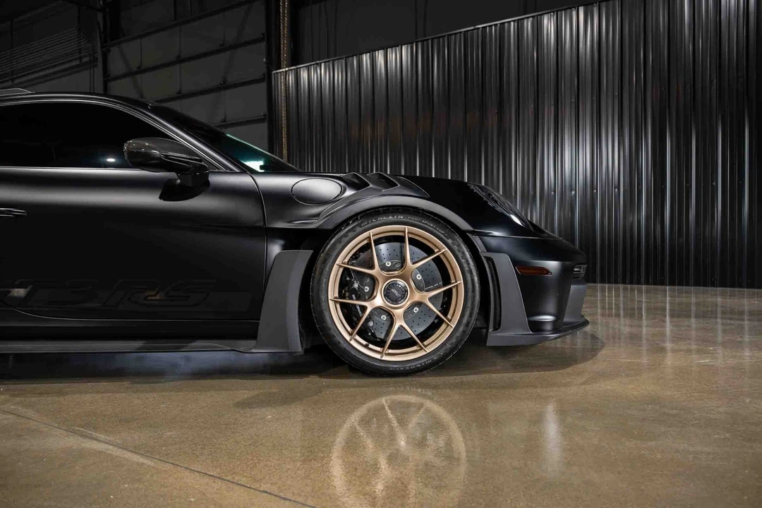 2025 Porsche 992 GT3 RS - Image 15 of 31