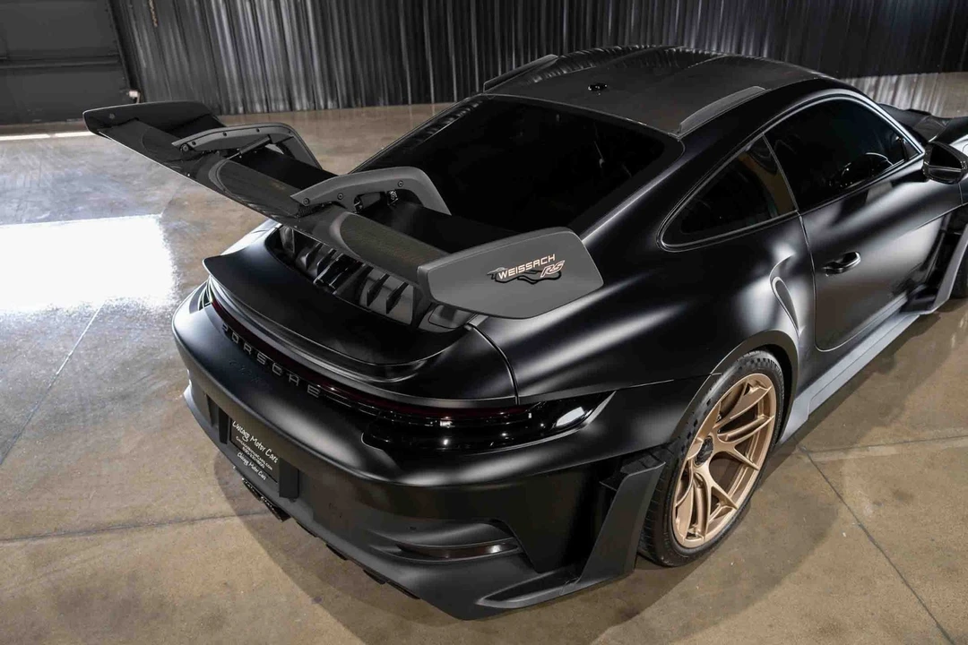 2025 Porsche 992 GT3 RS - Image 20 of 31