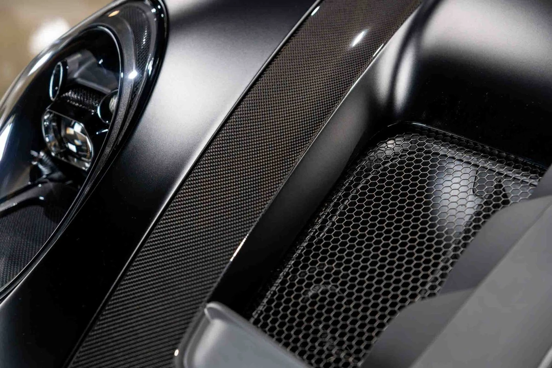 2025 Porsche 992 GT3 RS - Image 25 of 31