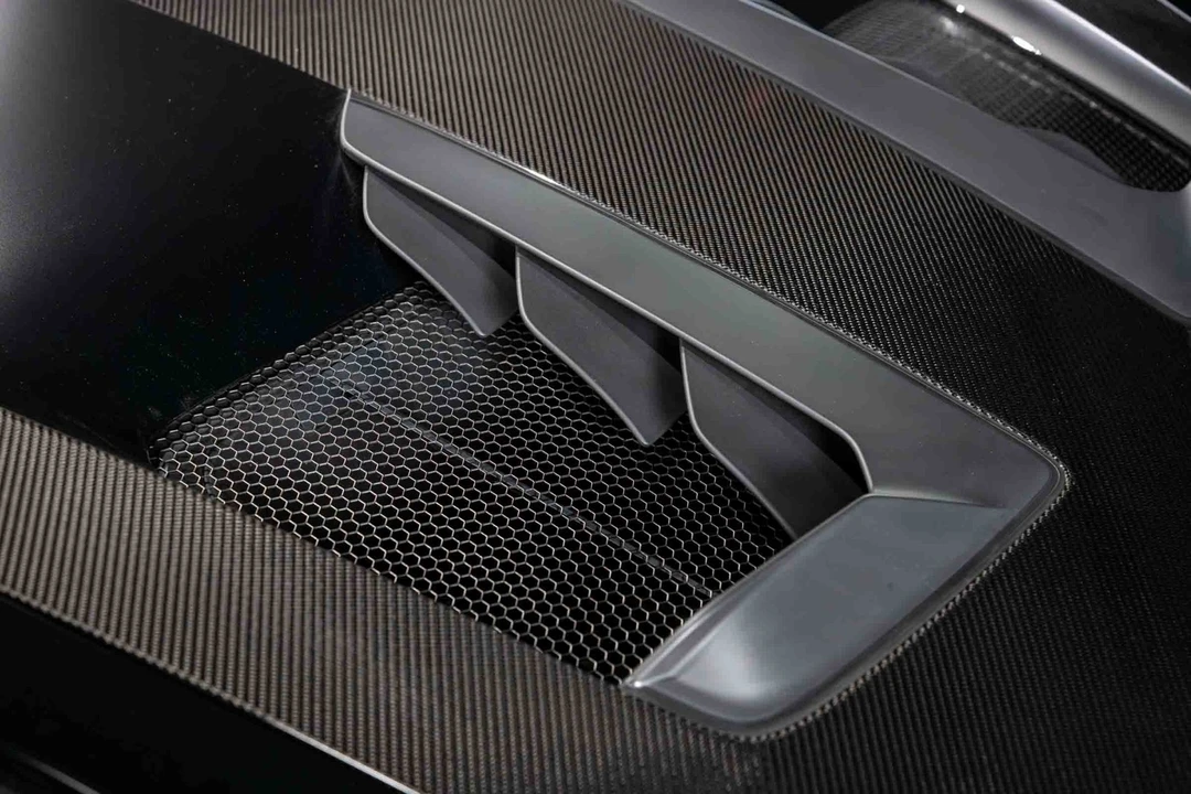 2025 Porsche 992 GT3 RS - Image 24 of 31
