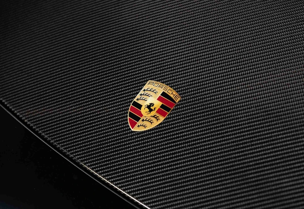 2025 Porsche 992 GT3 RS - Image 26 of 31