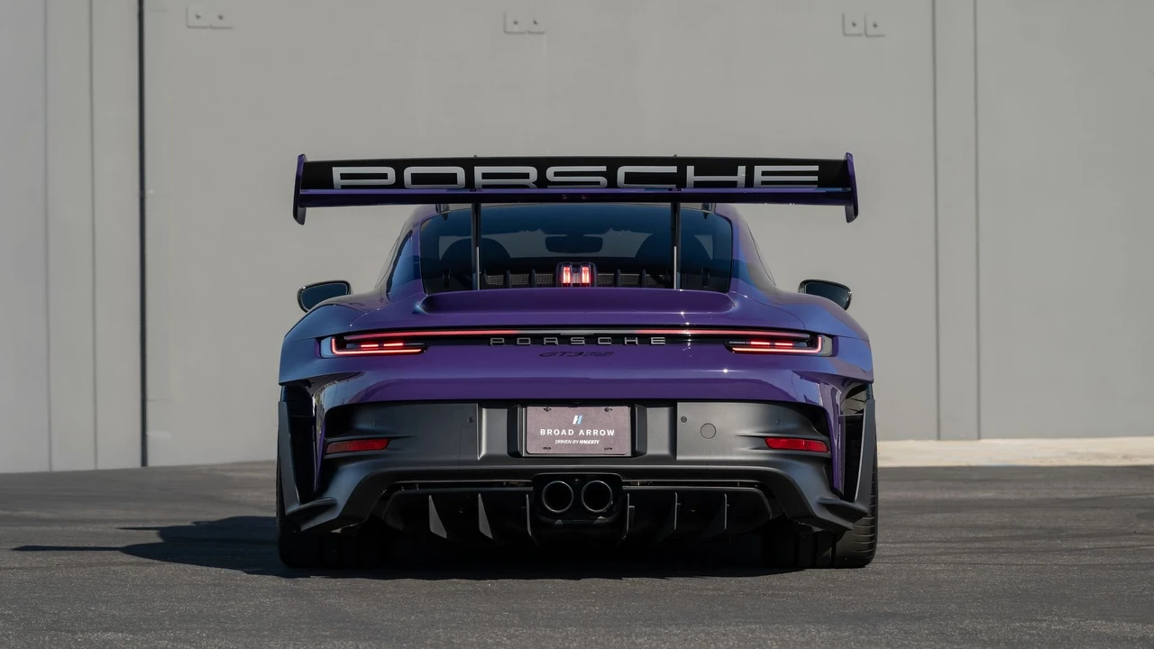 2025 Porsche 992 GT3 RS - Image 5 of 31