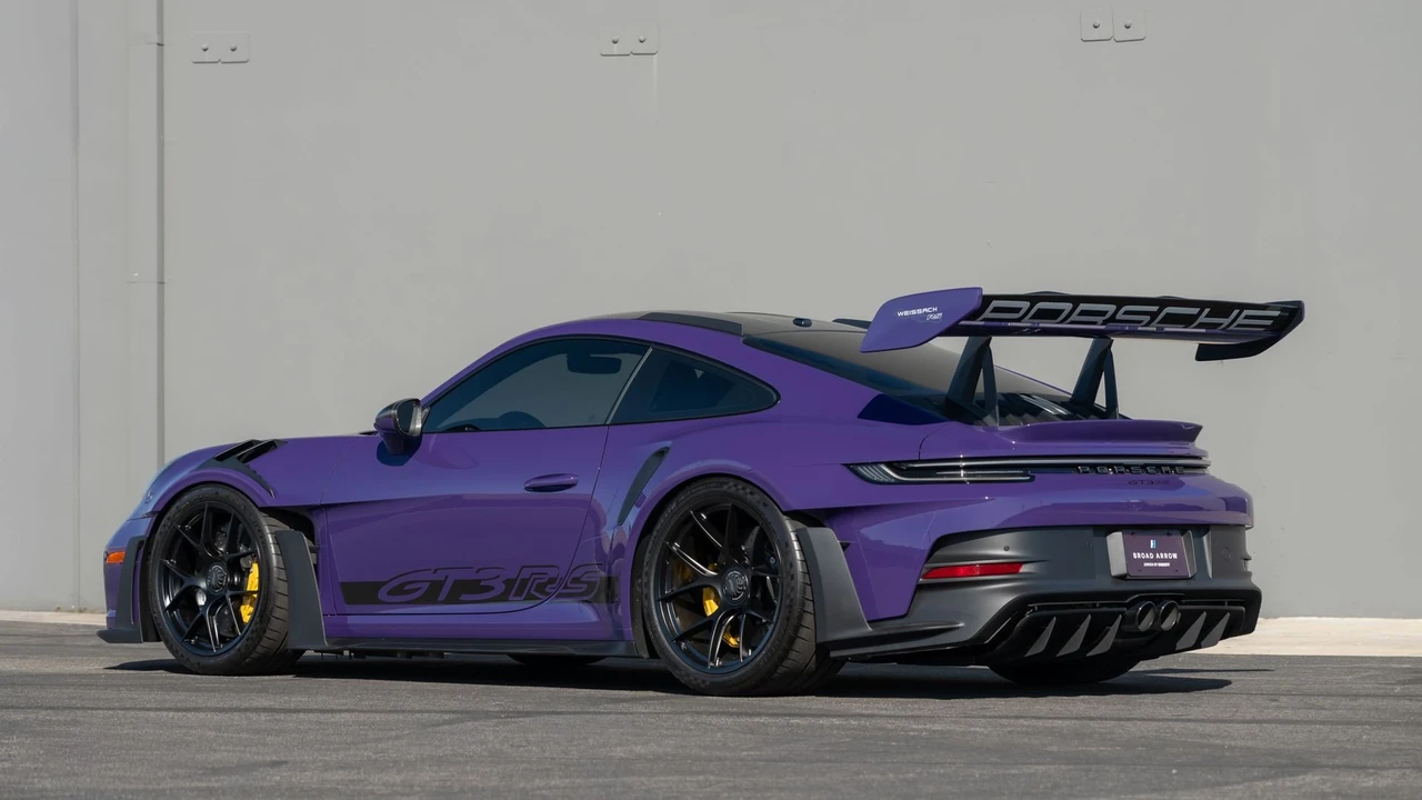 2025 Porsche 992 GT3 RS - Image 4 of 31