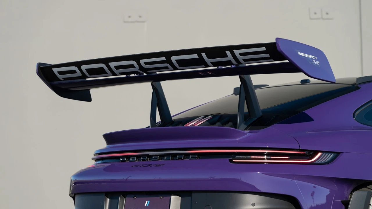 2025 Porsche 992 GT3 RS - Image 8 of 31