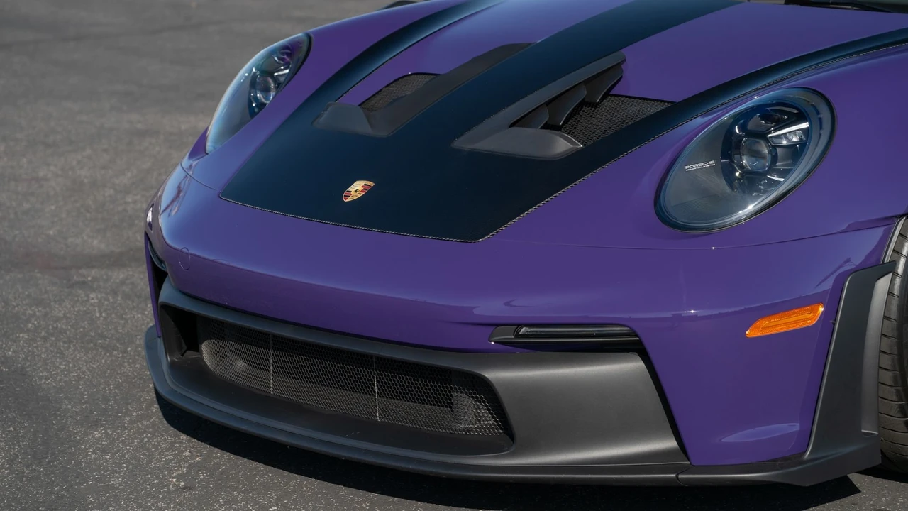 2025 Porsche 992 GT3 RS - Image 22 of 31