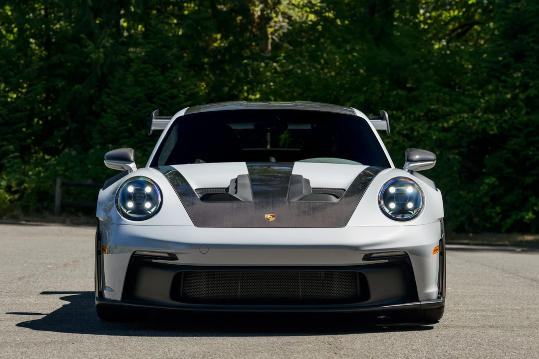 2025 Porsche 992 GT3 RS - Image 2 of 31