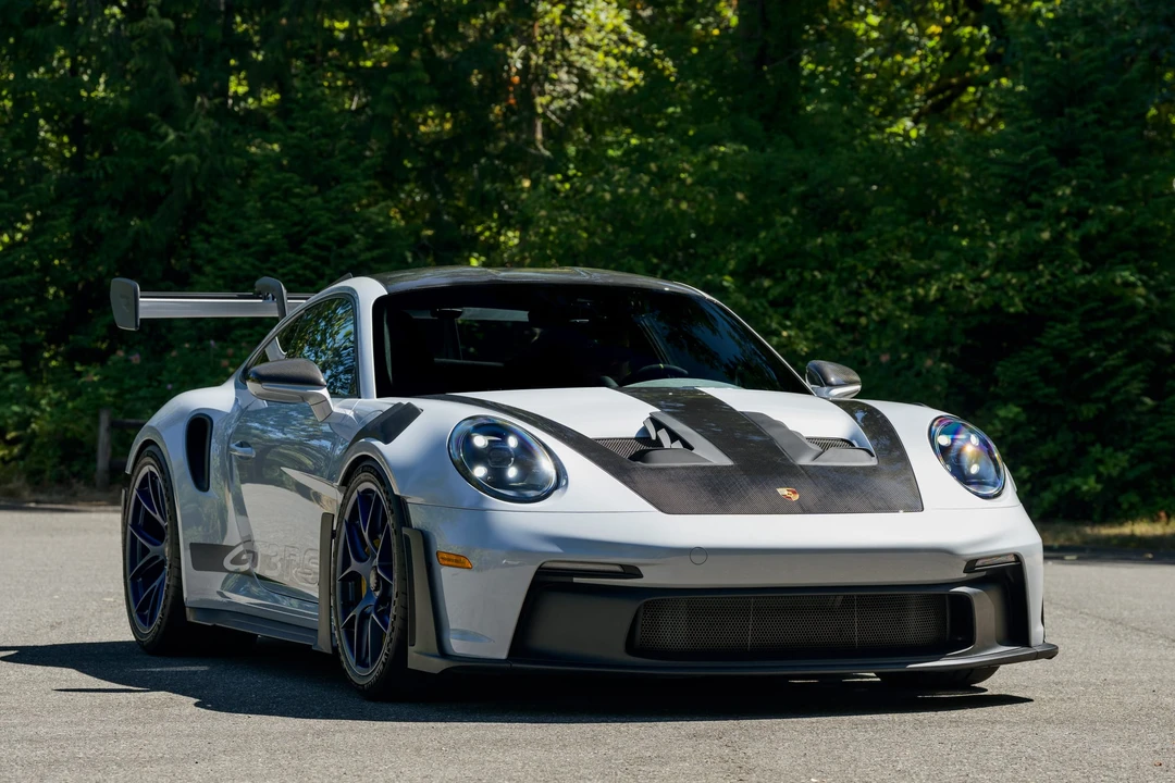 2025 Porsche 992 GT3 RS - Image 3 of 31