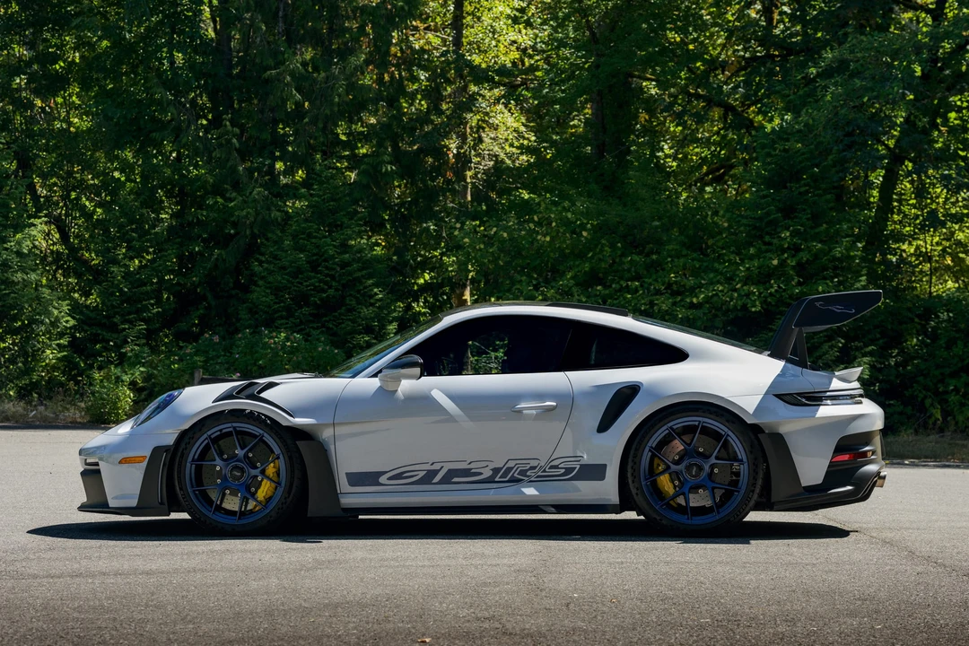 2025 Porsche 992 GT3 RS - Image 8 of 31