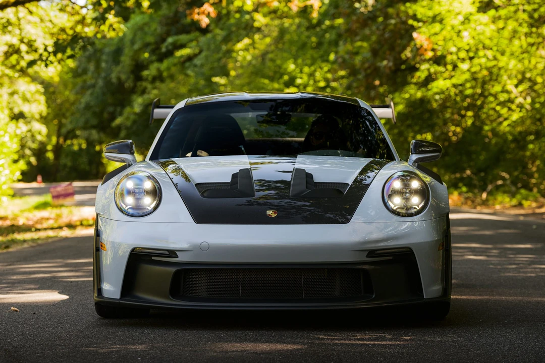 2025 Porsche 992 GT3 RS - Image 9 of 31