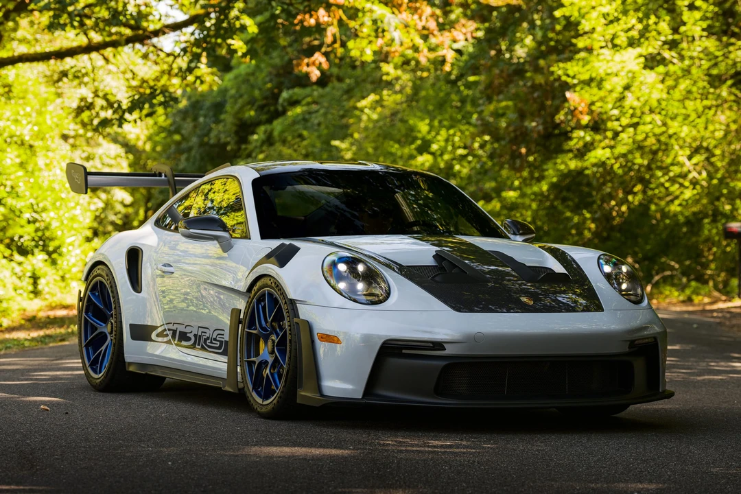 2025 Porsche 992 GT3 RS - Image 10 of 31