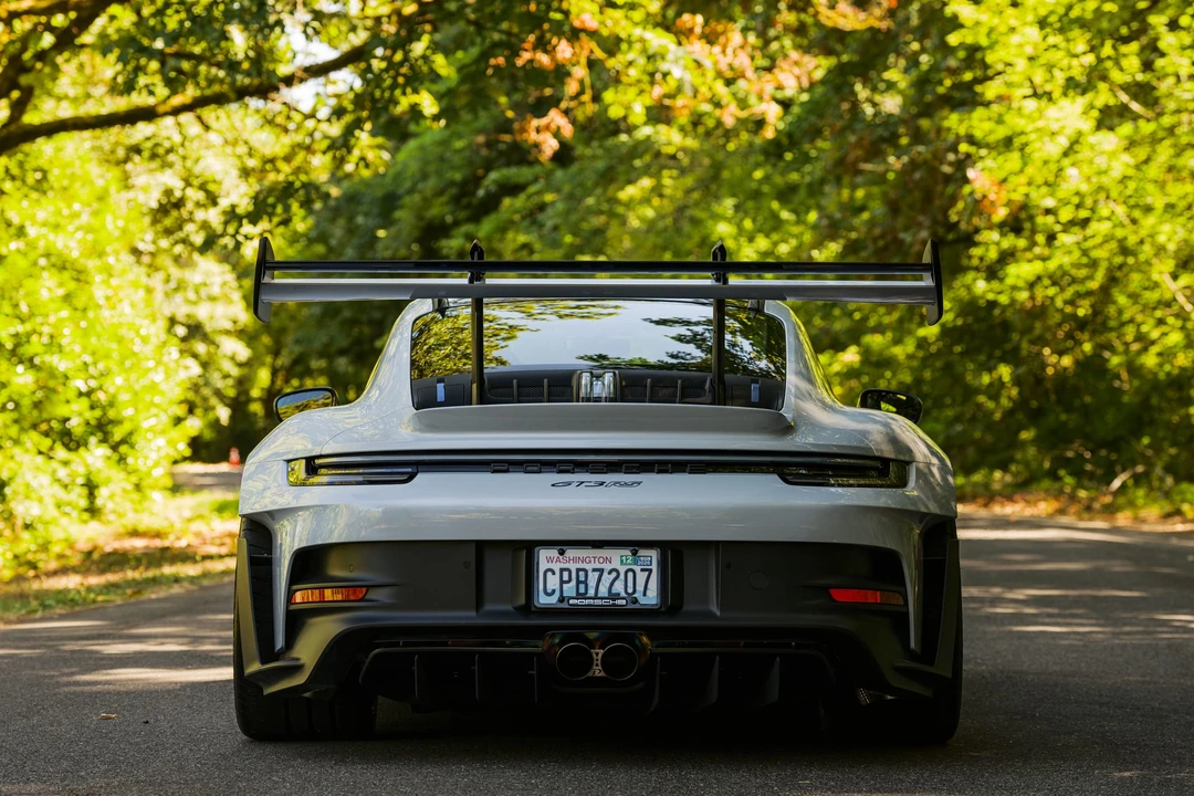 2025 Porsche 992 GT3 RS - Image 14 of 31