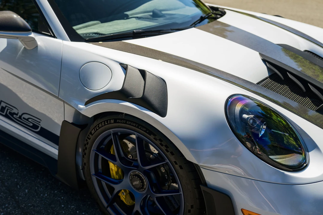 2025 Porsche 992 GT3 RS - Image 21 of 31