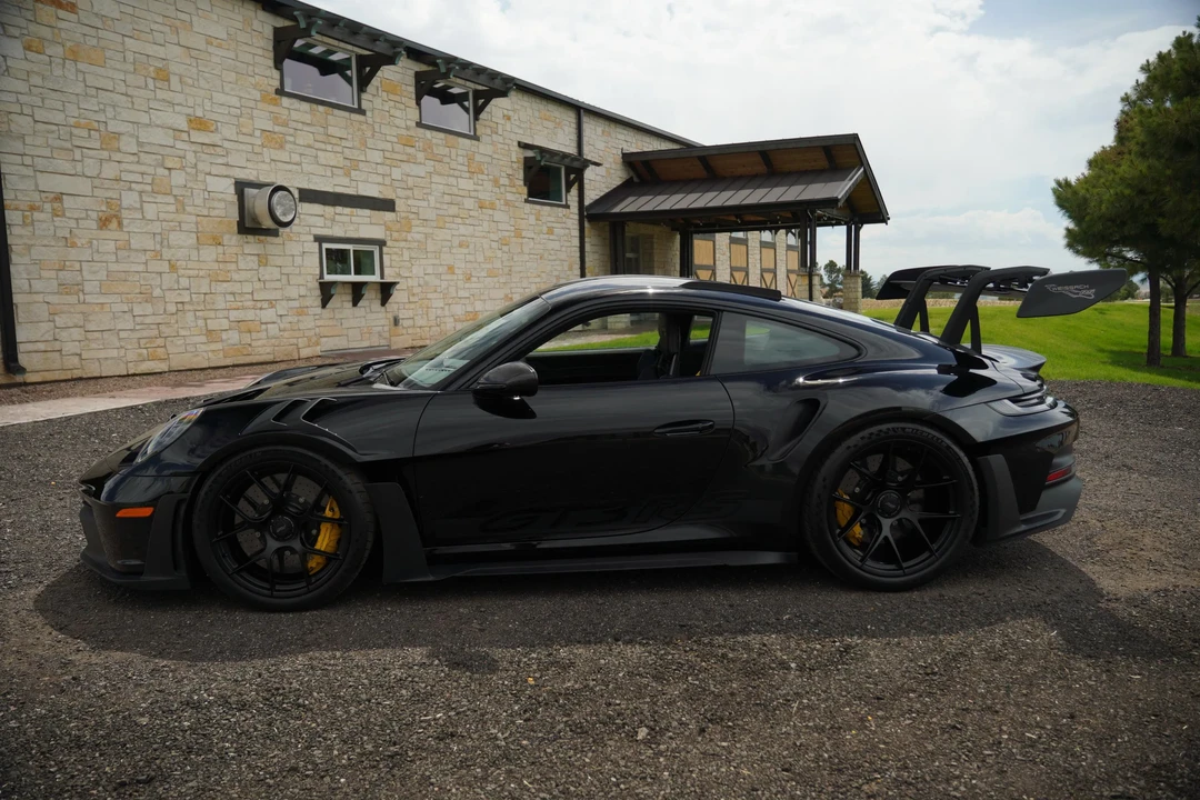 2025 Porsche 992 GT3 RS - Image 10 of 31