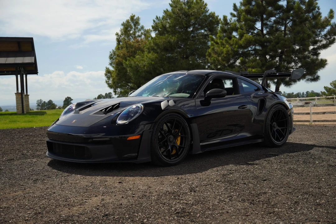 2025 Porsche 992 GT3 RS - Image 27 of 31