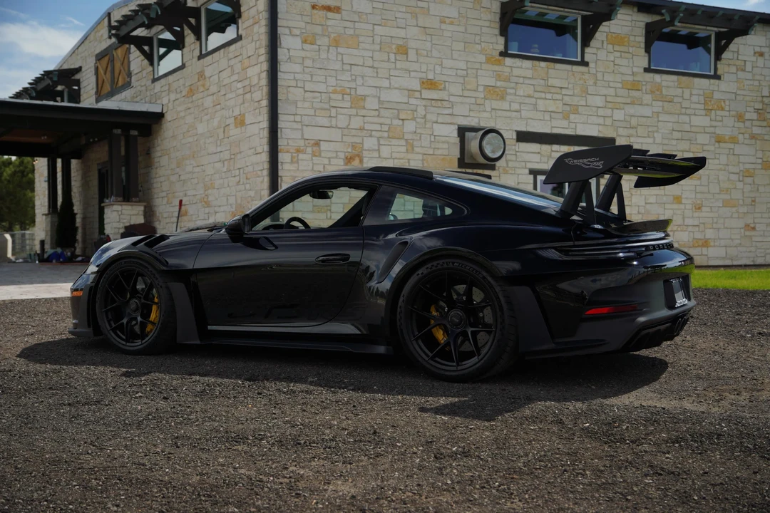 2025 Porsche 992 GT3 RS - Image 25 of 31