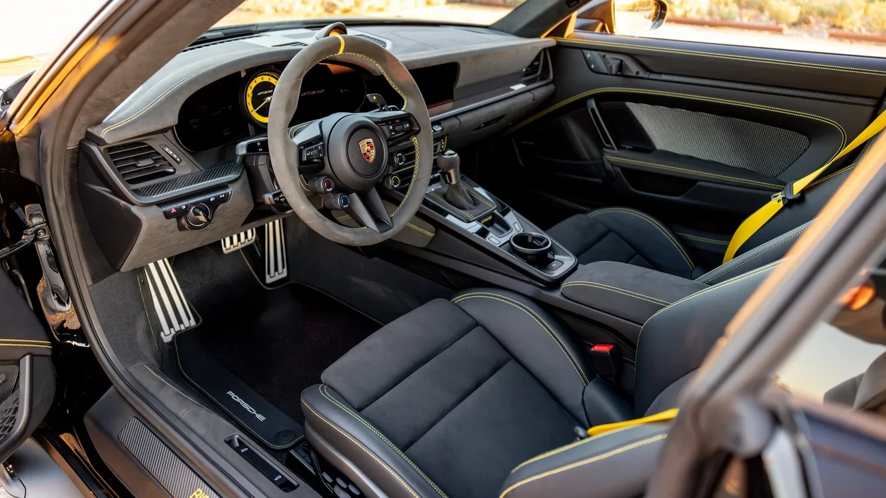 2025 Porsche 992 GT3 RS - Image 2 of 21