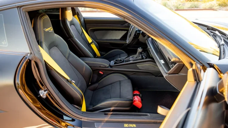 2025 Porsche 992 GT3 RS - Image 16 of 21