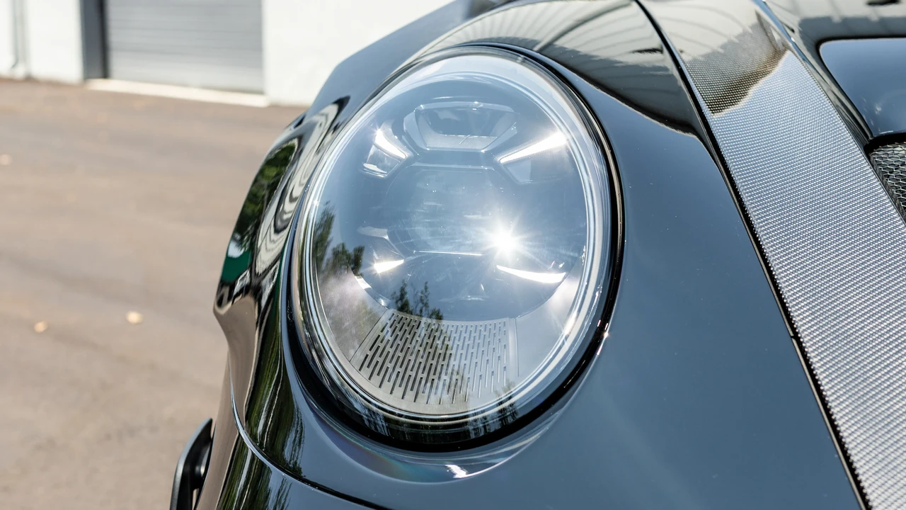 2025 Porsche 992 GT3 RS - Image 20 of 31