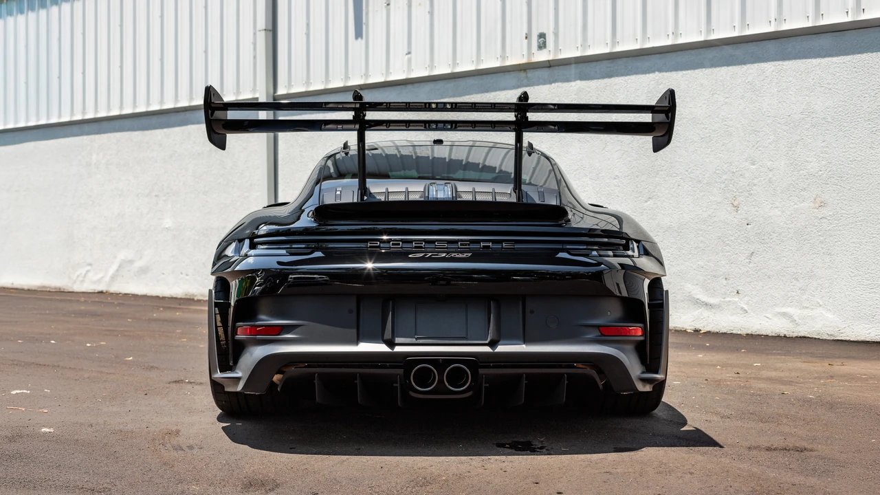 2025 Porsche 992 GT3 RS - Image 6 of 31