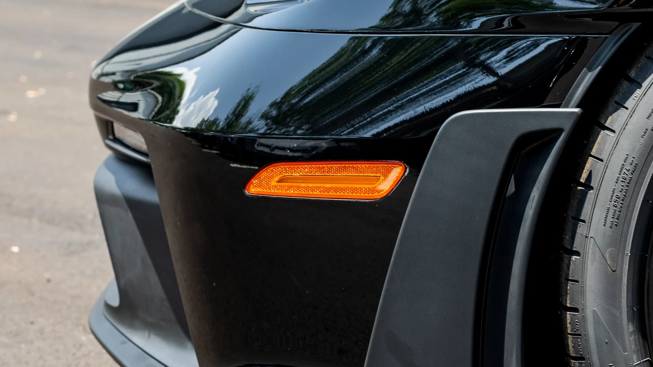 2025 Porsche 992 GT3 RS - Image 12 of 31