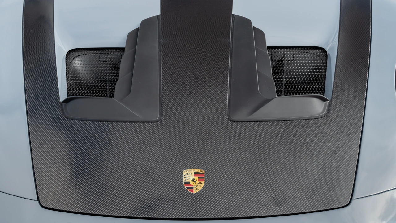 2025 Porsche 992 GT3 RS - Image 23 of 31