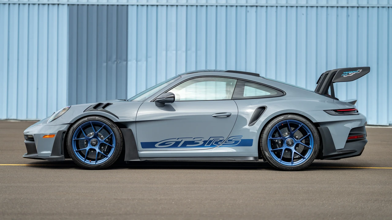 2025 Porsche 992 GT3 RS - Image 7 of 31