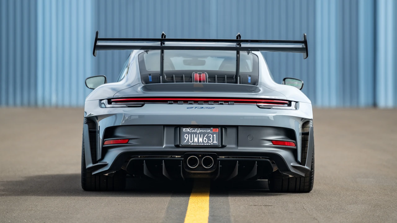 2025 Porsche 992 GT3 RS - Image 6 of 31