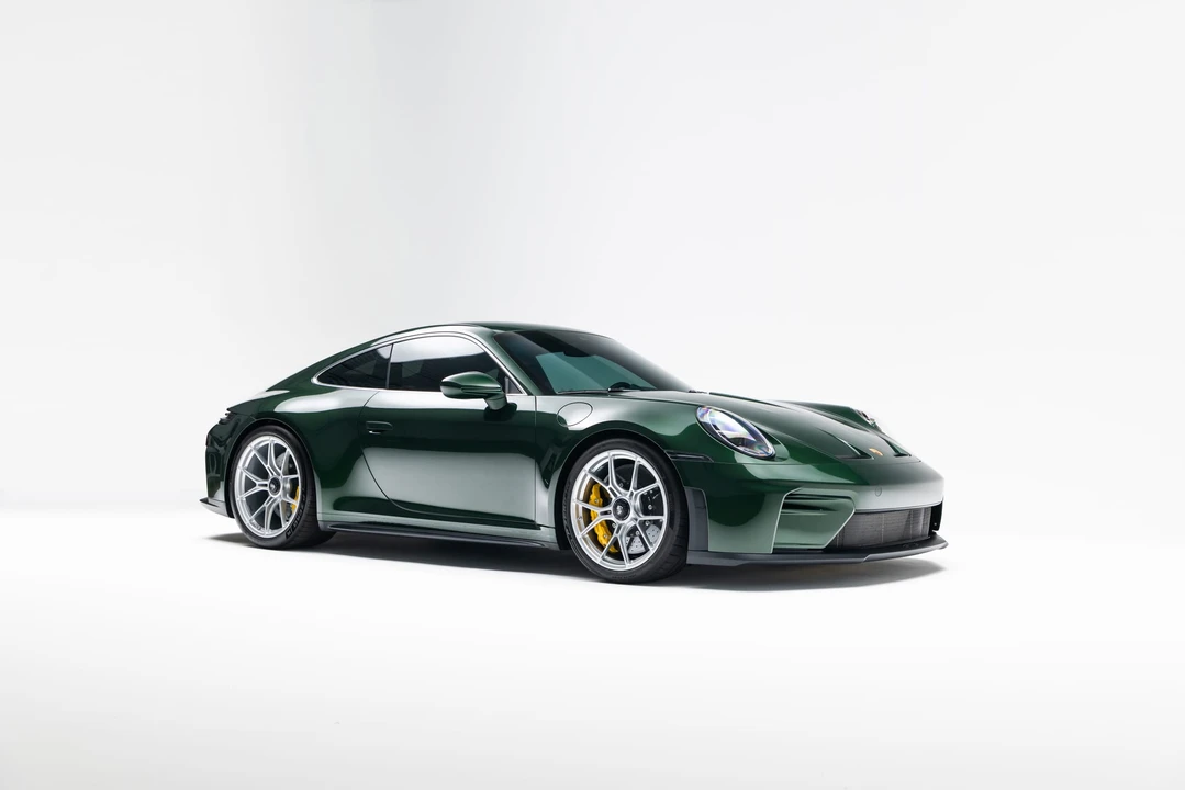 2025 Porsche 992 GT3 Touring - Image 10 of 31