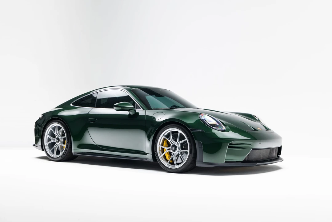 2025 Porsche 992 GT3 Touring - Image 12 of 31