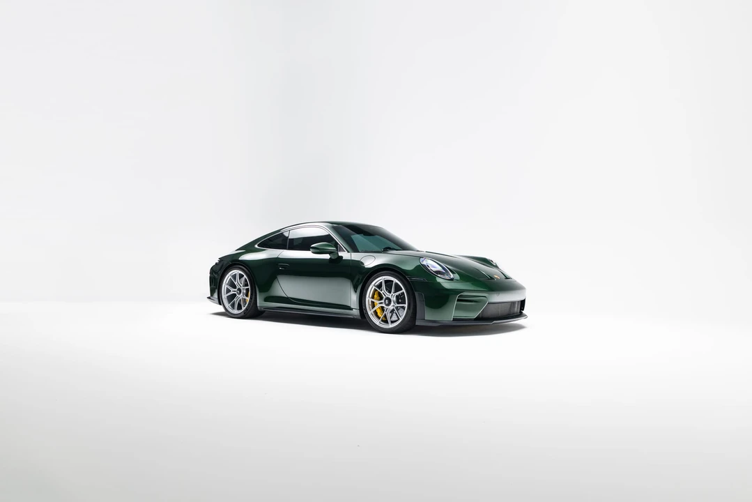 2025 Porsche 992 GT3 Touring - Image 9 of 31