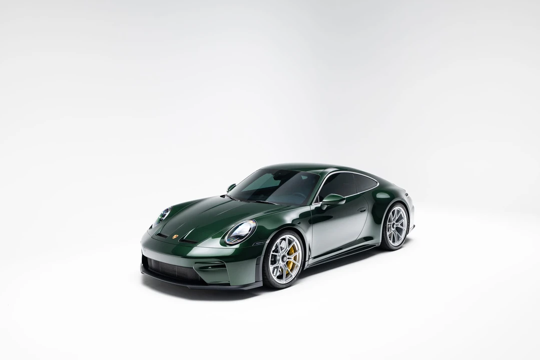 2025 Porsche 992 GT3 Touring - Image 4 of 31