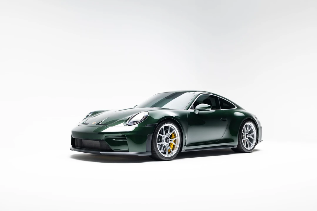 2025 Porsche 992 GT3 Touring - Image 2 of 31