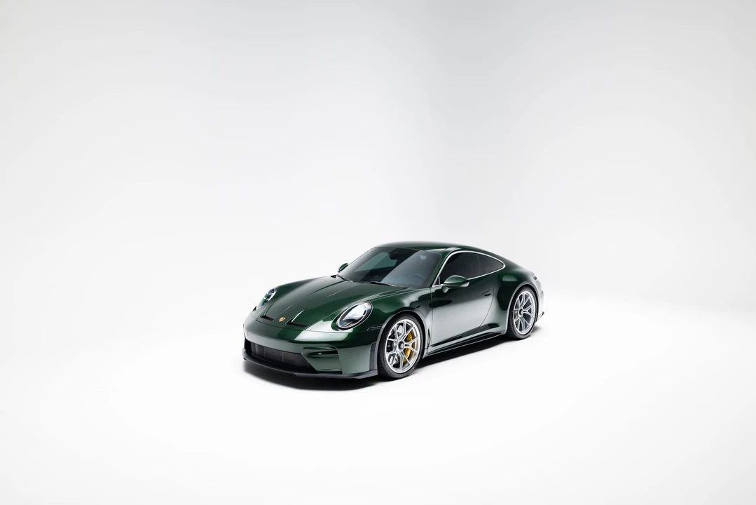 2025 Porsche 992 GT3 Touring - Image 3 of 31