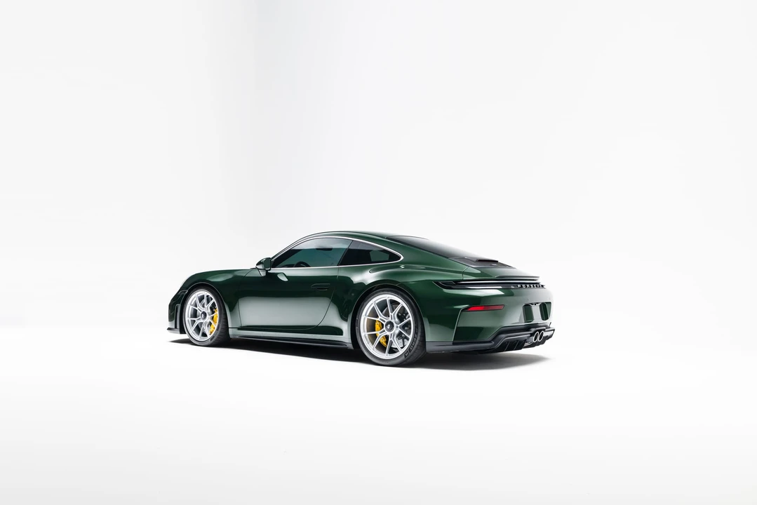 2025 Porsche 992 GT3 Touring - Image 25 of 31