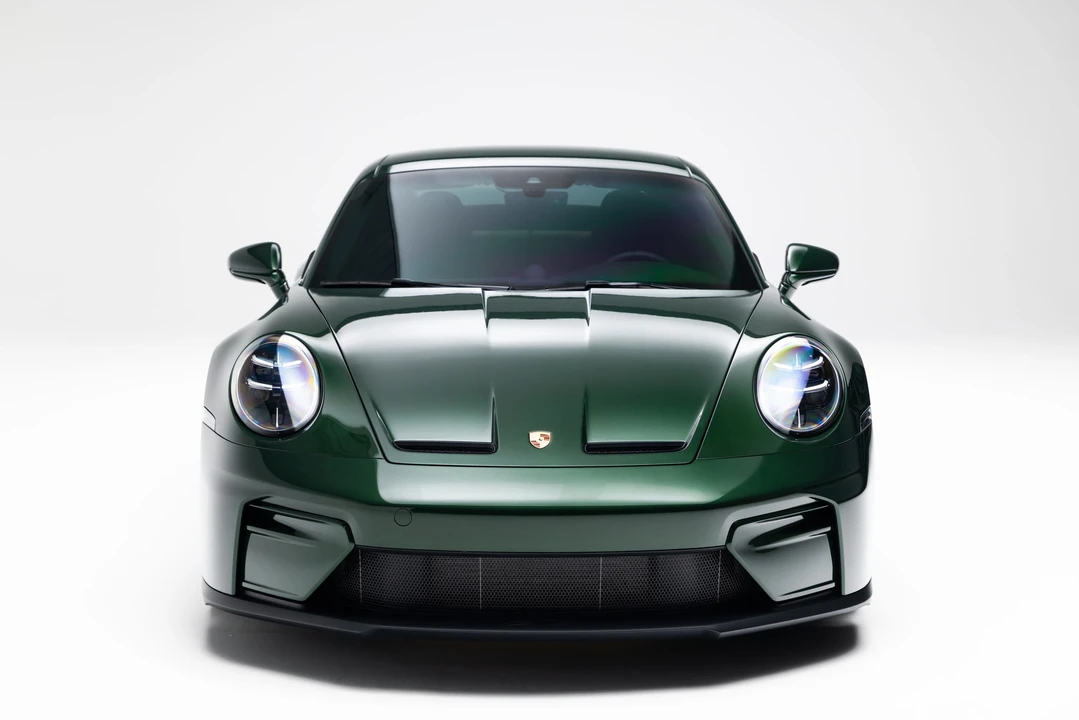 2025 Porsche 992 GT3 Touring - Image 6 of 31