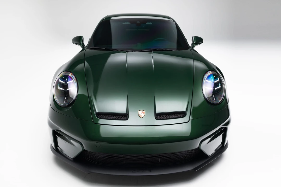 2025 Porsche 992 GT3 Touring - Image 5 of 31