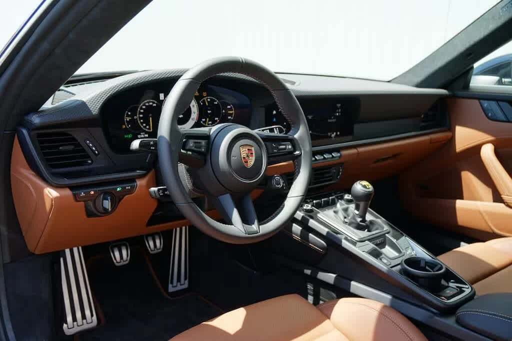 2025 Porsche 992 GT3 Touring - Image 23 of 31