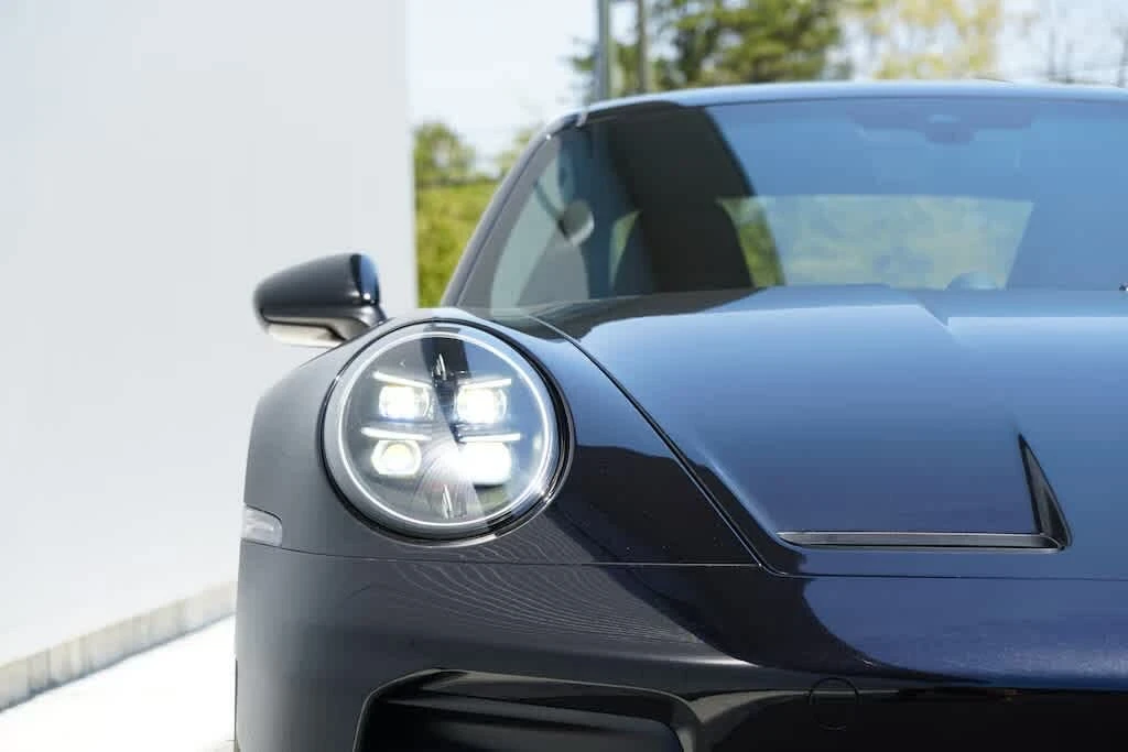 2025 Porsche 992 GT3 Touring - Image 5 of 31