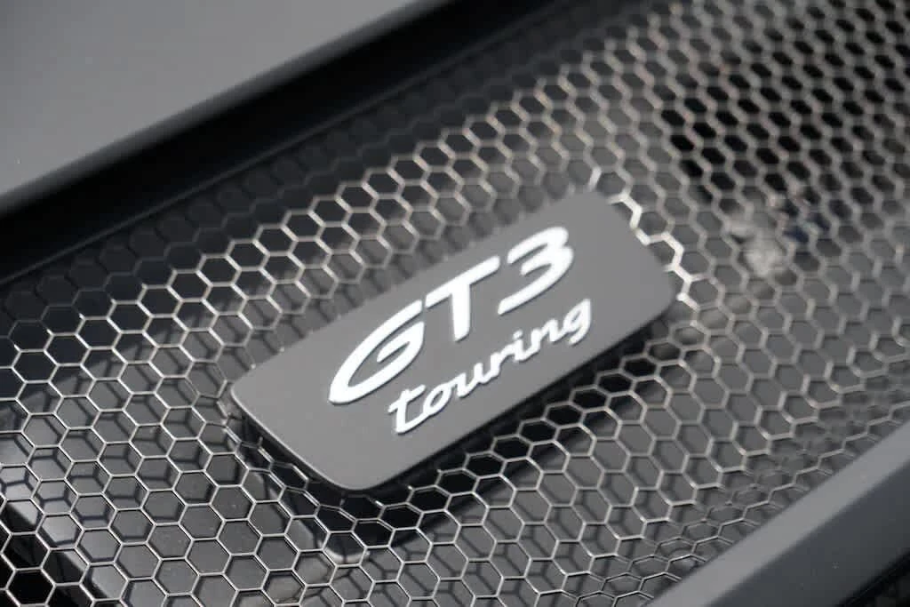 2025 Porsche 992 GT3 Touring - Image 15 of 31