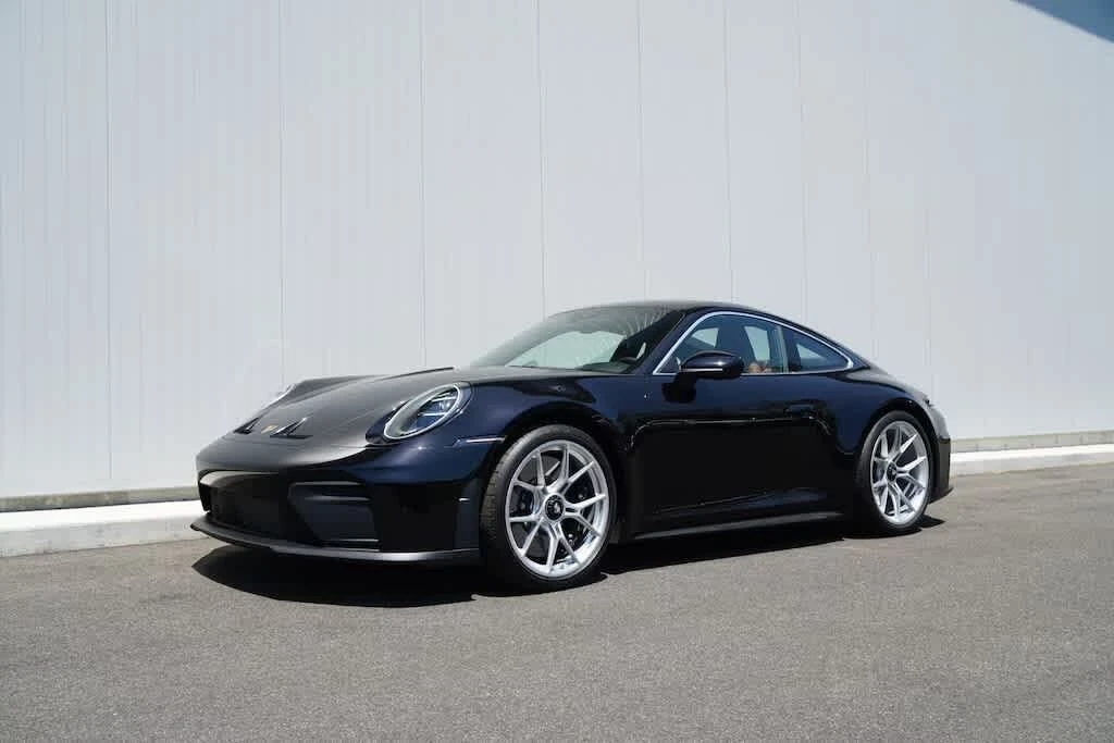 2025 Porsche 992 GT3 Touring - Image 2 of 31